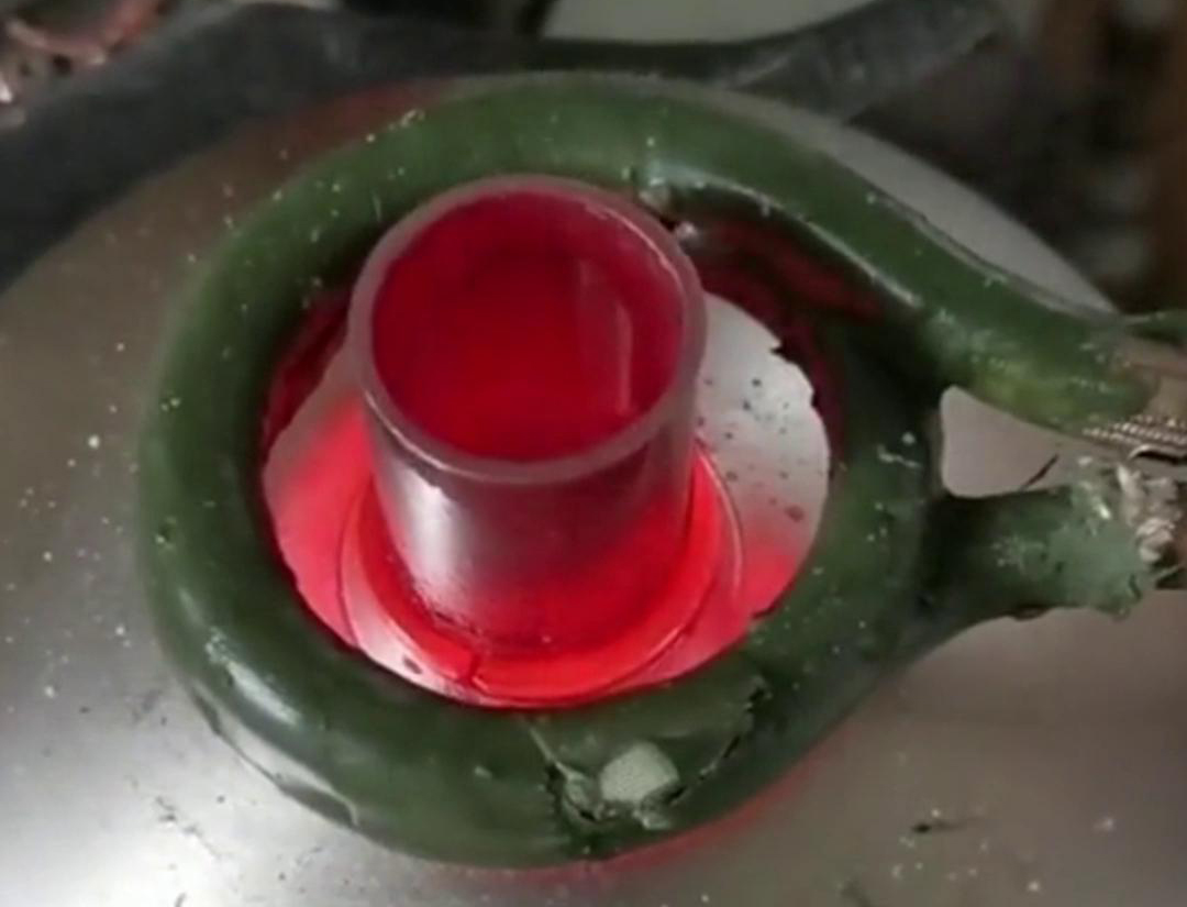 高頻焊機(jī)，不單純只是焊接銅管鋁管，還可以焊接不銹鋼鐵更各類異種金屬釬焊