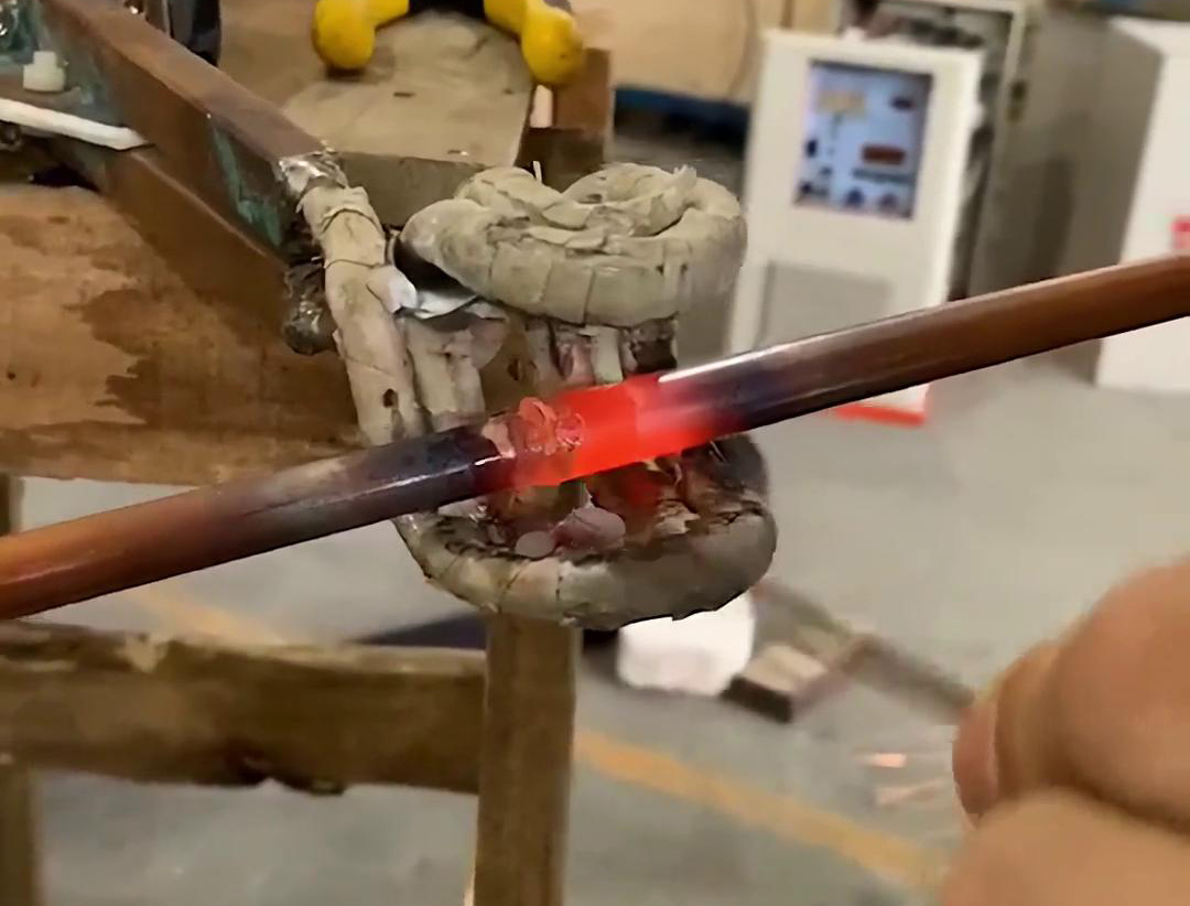 手持式高頻焊機(jī)，橫豎焊接銅管，方便操作